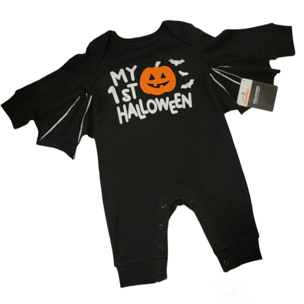 "My 1st Halloween" black onsie NWT with bat wings 0-3 months